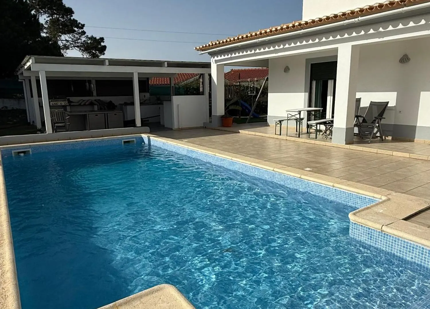 Aumhome Guesthouse Aljezur 0*,  Portugal
